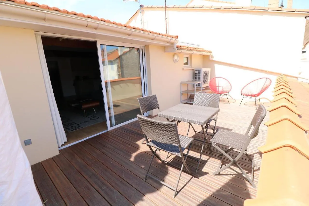 Rooftop Terrasse 1 Bedroom In Rue D'Antibes, 5 Min From The Croisette 214 Cannes Apartment