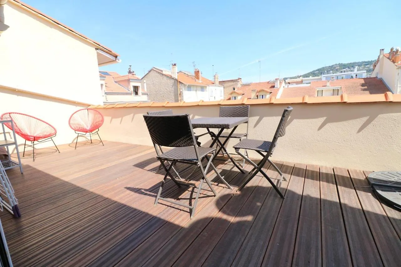 Apartment Rooftop Terrasse 1 Bedroom In Rue D'Antibes, 5 Min From The Croisette 214 Cannes
