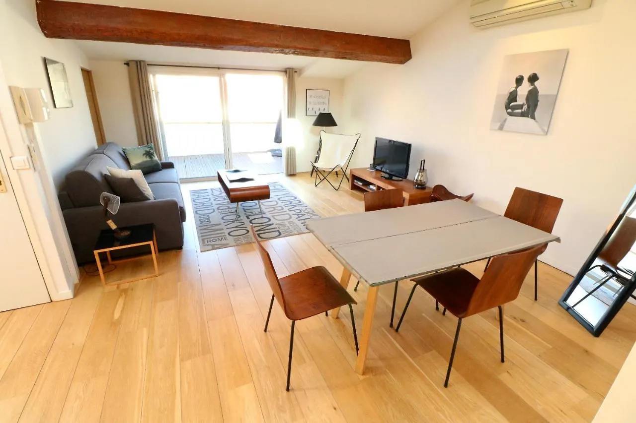 Rooftop Terrasse 1 Bedroom In Rue D'Antibes, 5 Min From The Croisette 214 Cannes Apartment